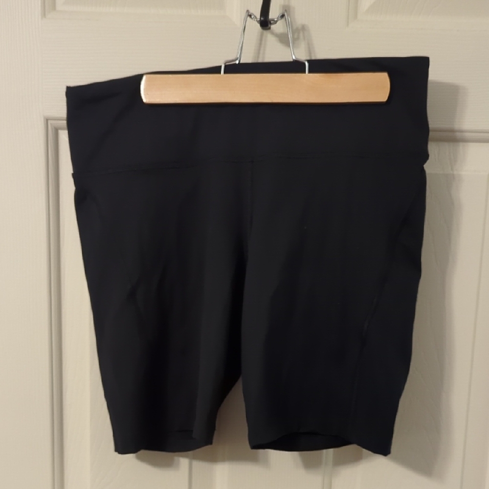 Nike Women's Essential Black Bike Shorts